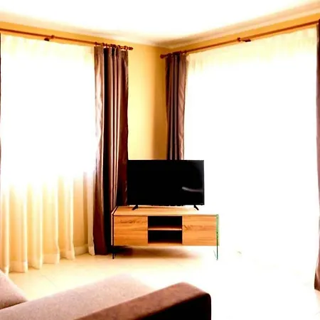 Lägenhet Apartment Dinie, One Bedroom Apartment By The Beach With Pool